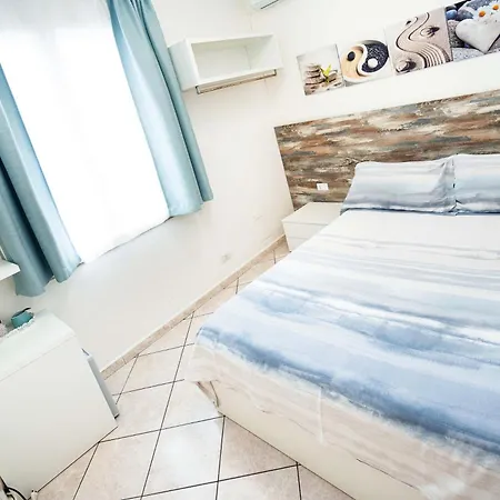 Taormina House Guest house *